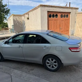 Toyota Camry 2011