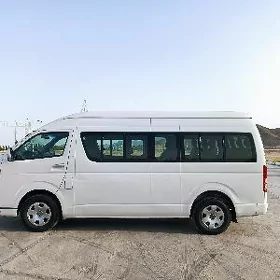 Toyota Hiace 2008