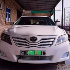 Toyota Camry 2010