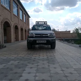 Toyota 4Runner 2000