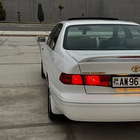 Toyota Camry 2000