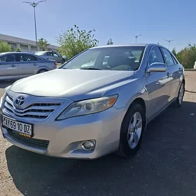 Toyota Camry 2010