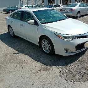 Toyota Avalon 2015