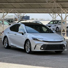 Toyota Camry 2025
