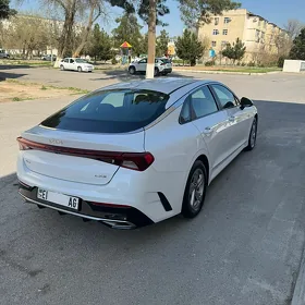 Kia K5 2021