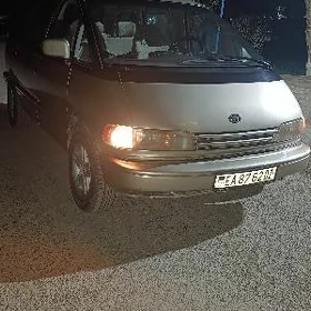 Toyota Previa 1993