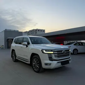 Toyota Land Cruiser 2023