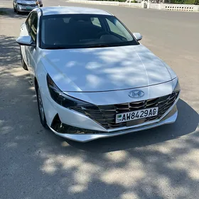 Hyundai Elantra 2021