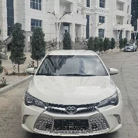 Toyota Camry 2017