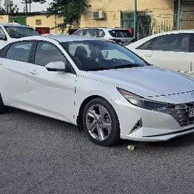 Hyundai Elantra 2021