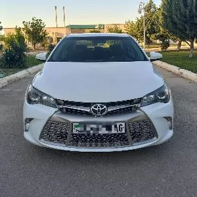 Toyota Camry 2017