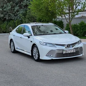 Toyota Camry 2018