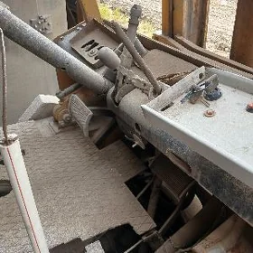 Kara Forklift 2005