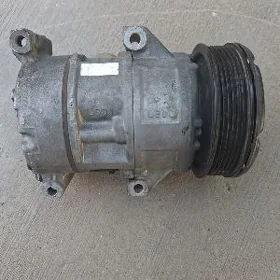 Corollo kampresor.