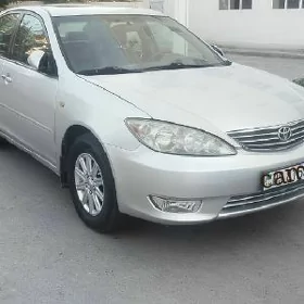 Toyota Camry 2004