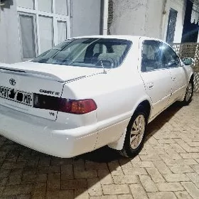 Toyota Camry 2000