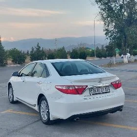 Toyota Camry 2017