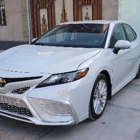 Toyota Camry 2022