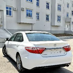 Toyota Camry 2017