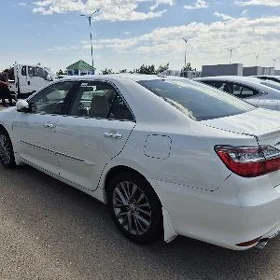 Toyota Camry 2016
