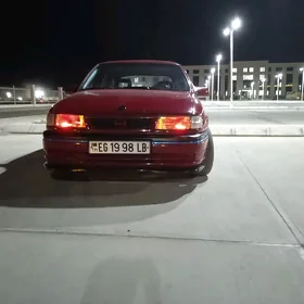 Opel Vectra 1990