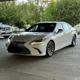 Lexus ES 350 2020
