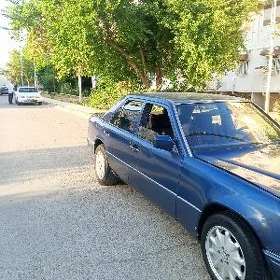 Mercedes-Benz 190-Class 1992
