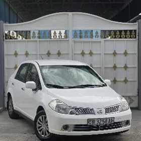 Nissan Versa 2010