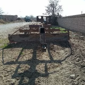 MTZ T-28 2009