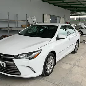 Toyota Camry 2016