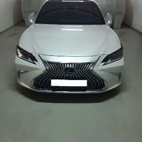 Lexus ES 350 2021