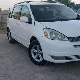 Toyota Sienna 2005