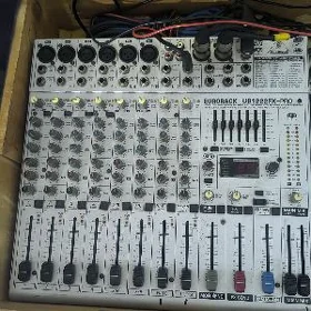 Toy apparat pult. miksher
