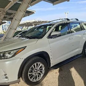 Toyota Highlander 2018