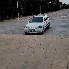 Opel Astra 2003