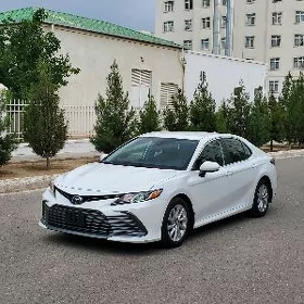 Toyota Camry 2023