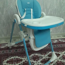 Детский стульчик для кормления