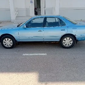 Toyota Camry 1993