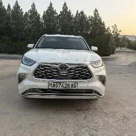 Toyota Highlander 2020