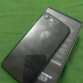 iPhone 7 jet black