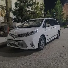 Toyota Sienna 2017
