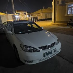 Toyota Camry 2004