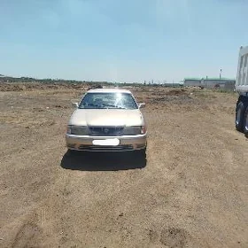 Toyota Avalon 1999