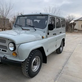 UAZ 469 2001