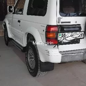 Mitsubishi Pajero 1993
