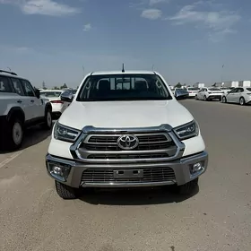 Toyota Hilux 2025