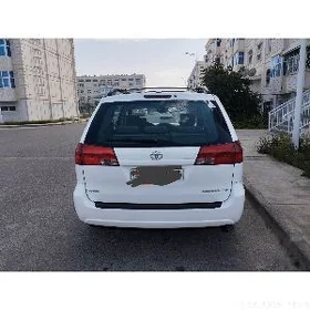 Toyota Sienna 2005