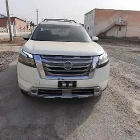 Nissan Pathfinder 2021