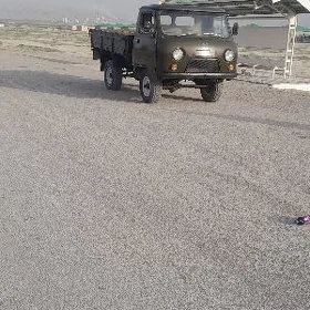 UAZ 452 1980