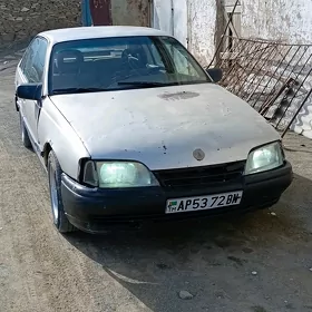 Opel Omega 1990
